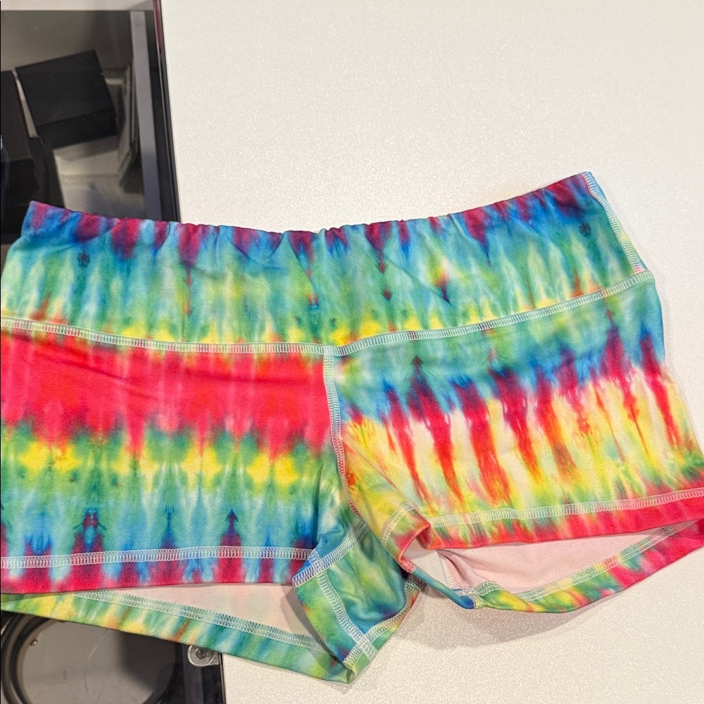 Fleo Colorful Tie-Dye Women's Shorts